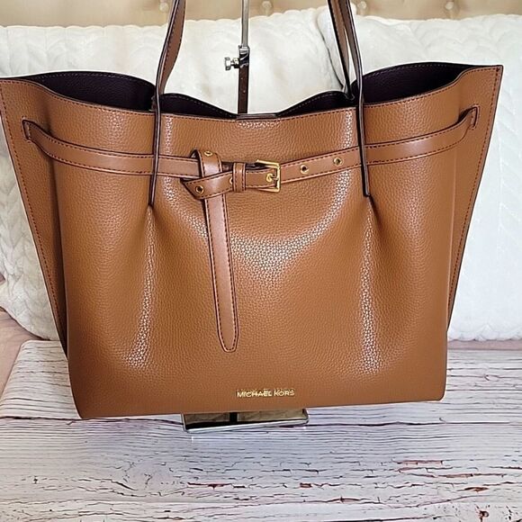 MICHAEL KORS Large Pebble Grained Tote Bag - Picture 16 of 16